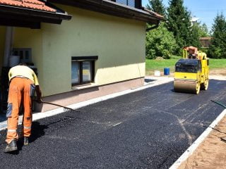 Road and Driveway surfacing